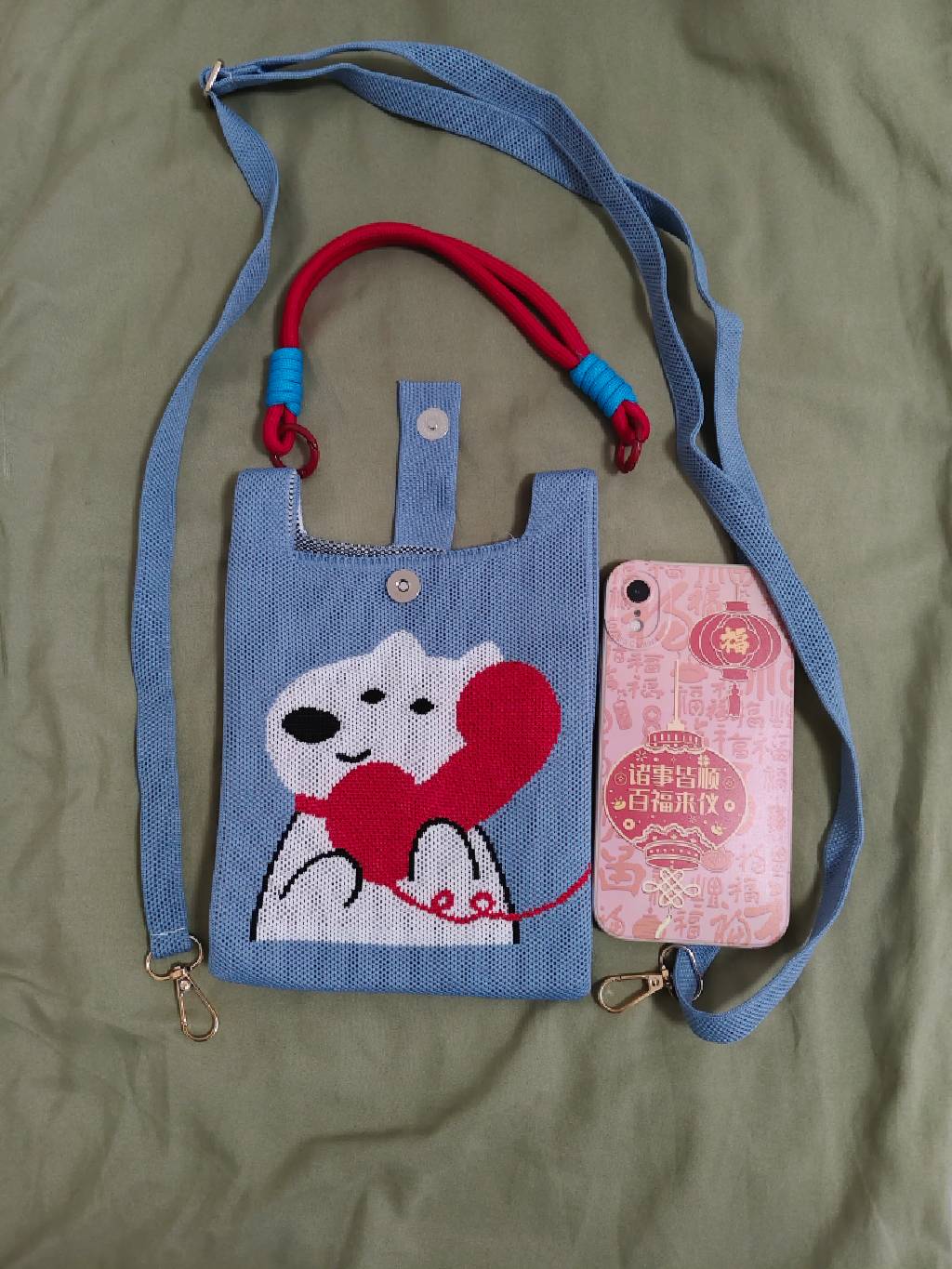 Knitted multi-functional bag