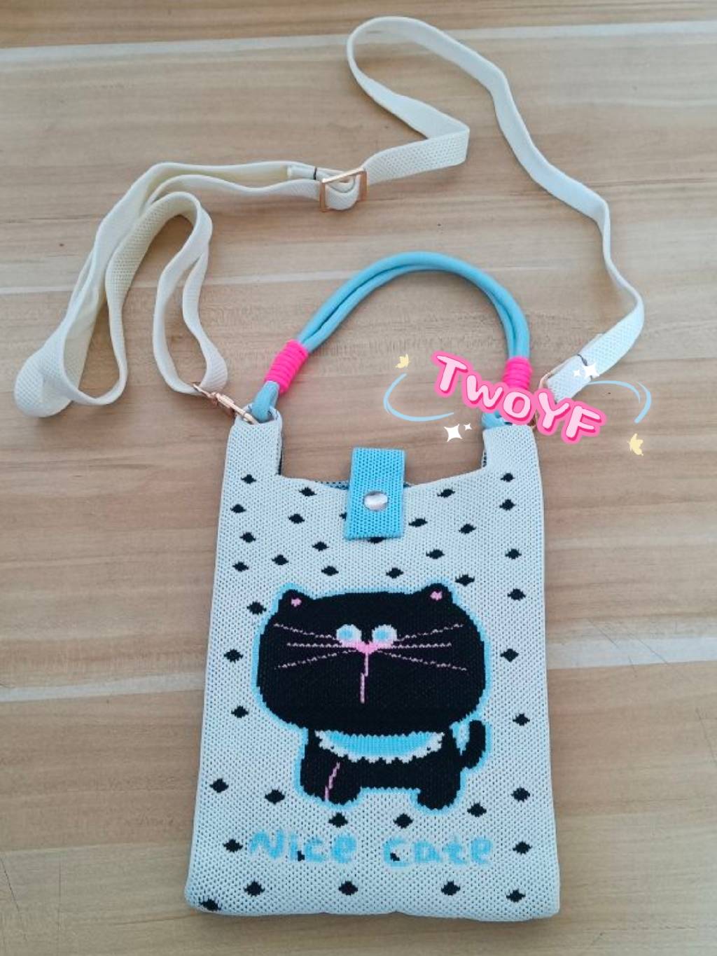 Knitted multi-functional bag